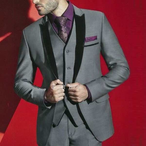 black velvet peak lapel grey suits for men groom wedding tuxedo custom made man blazer tailored groomsmen attires 3piece costume homme, Black;gray
black velvet peak lapel grey suits for men groom wedding tuxedo custom made man blazer tailored groomsmen attires 3piece costume homme, Black;gray