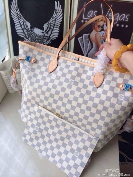 factory wholesale 2019 new handbag cross pattern synthetic leather shell chain bag shoulder messenger bag fashionista bag m40156
factory wholesale 2019 new handbag cross pattern synthetic leather shell chain bag shoulder messenger bag fashionista bag m40156