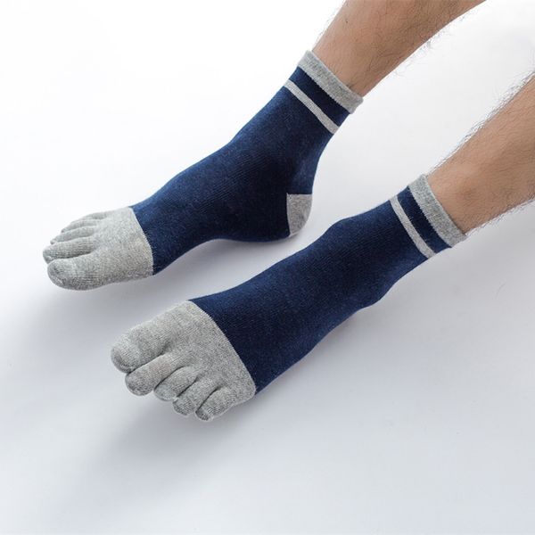 5 pairs autumn winter thick cotton five finger socks men's business 5 toe separate tube male crew dress socks, Black
5 pairs autumn winter thick cotton five finger socks men's business 5 toe separate tube male crew dress socks, Black