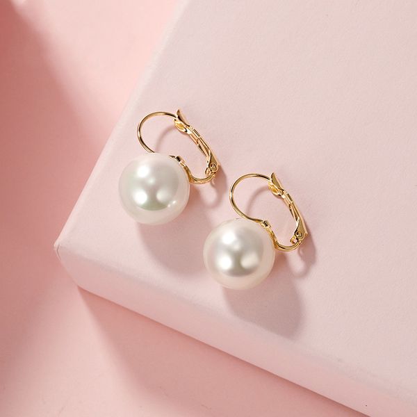 dominated the new delicate temperament joker pearl earring contracted fashion metal women drop earrings jewelry, Silver
dominated the new delicate temperament joker pearl earring contracted fashion metal women drop earrings jewelry, Silver