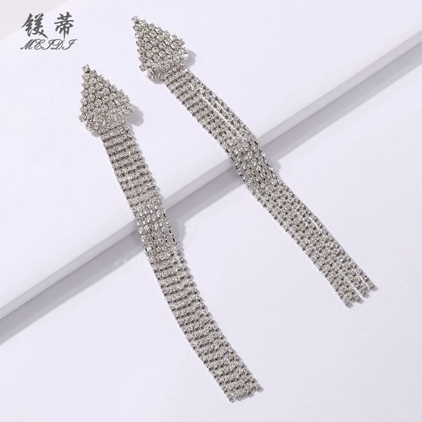 fashion- tassels diamonds dangle earrings for women luxury tennis chain chandelier earrings s925 silver needle ear jewelry present
fashion- tassels diamonds dangle earrings for women luxury tennis chain chandelier earrings s925 silver needle ear jewelry present