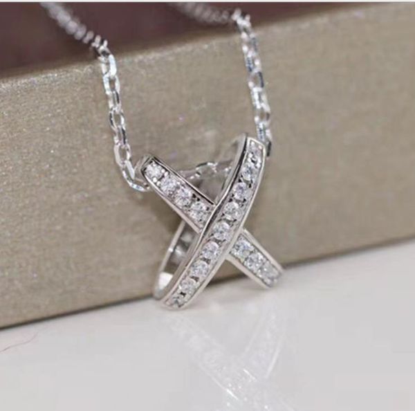 sterling silver necklace japanese and korean fashion trend with diamond white gold clavicle chain
sterling silver necklace japanese and korean fashion trend with diamond white gold clavicle chain