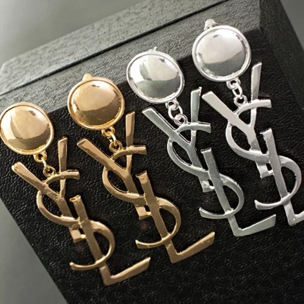 Famou brand de ign jewelry fa hion 316l tainle teel tyle luxury gold plated earring tud for girl women
Famou brand de ign jewelry fa hion 316l tainle teel tyle luxury gold plated earring tud for girl women