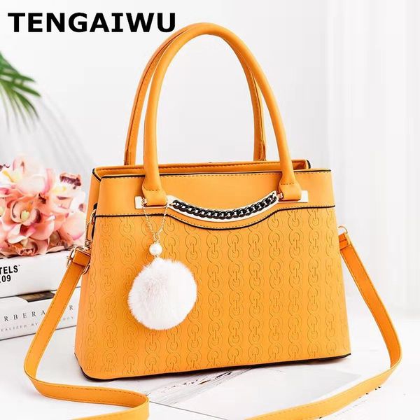 pu leather female handbag autumn messenger bag large size women shoulder bag daily vintage women crossbody causal tote
pu leather female handbag autumn messenger bag large size women shoulder bag daily vintage women crossbody causal tote