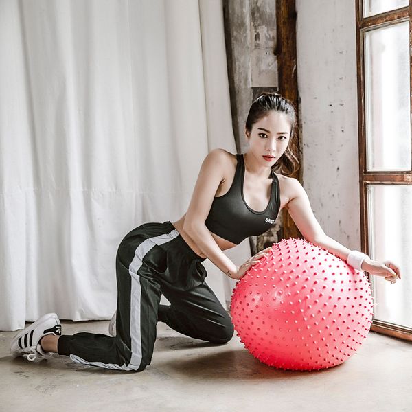 2020 designer new professional yoga suit suit sports fitness clothes summer loose yoga running fitness women's suit atlas 4 colors
2020 designer new professional yoga suit suit sports fitness clothes summer loose yoga running fitness women's suit atlas 4 colors