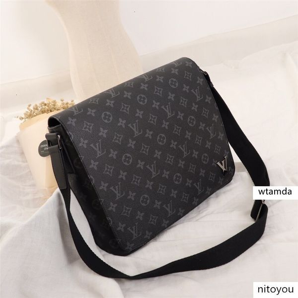 2020 letter genuine leather women handbag classic lattice key card message bag women bag m44001 32-26-8 cm, Silver
2020 letter genuine leather women handbag classic lattice key card message bag women bag m44001 32-26-8 cm, Silver