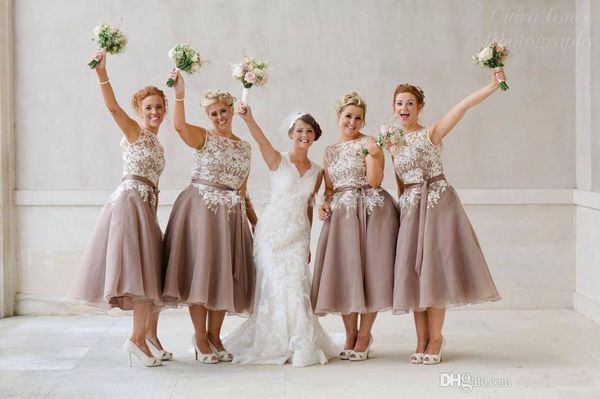 short bridesmaid dresses sleeveless lace organza tea length light sky blue backless party dresses honor of the maid gowns custom made, Blue;red
short bridesmaid dresses sleeveless lace organza tea length light sky blue backless party dresses honor of the maid gowns custom made, Blue;red