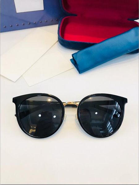 new fashion women sunglasses 0405 men sunglasses simple and generous men sun glasses outdoor uv400 protection eyewear with case, White;black
new fashion women sunglasses 0405 men sunglasses simple and generous men sun glasses outdoor uv400 protection eyewear with case, White;black