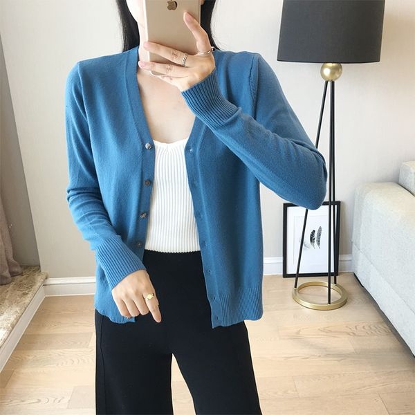 women's 2020 spring new cashmere knit cardigan v-neck pure sweater jacket women loose bottoming shirt wool outside, White
women's 2020 spring new cashmere knit cardigan v-neck pure sweater jacket women loose bottoming shirt wool outside, White