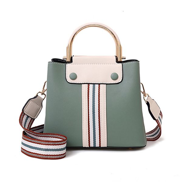 small bag woman 2019 hit color single shoulder package concise handbag all-match messenger woman package
small bag woman 2019 hit color single shoulder package concise handbag all-match messenger woman package