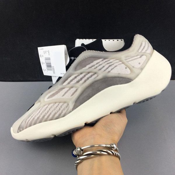 originals 700 v3 azael black white 3m reflective kanye west men women running shoes sports sneakers ef9897 with box
originals 700 v3 azael black white 3m reflective kanye west men women running shoes sports sneakers ef9897 with box