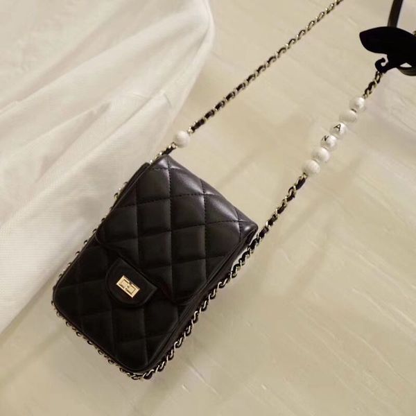 2020 fashion personality pearl chain handbag women leisure mobile phone bag diamond lattice women messenger bags
2020 fashion personality pearl chain handbag women leisure mobile phone bag diamond lattice women messenger bags