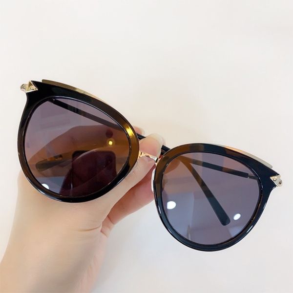 2020 classic oval sunglasses women cute fashion sun glasses female uv400 glasses lentes de sol mujer, White;black
2020 classic oval sunglasses women cute fashion sun glasses female uv400 glasses lentes de sol mujer, White;black