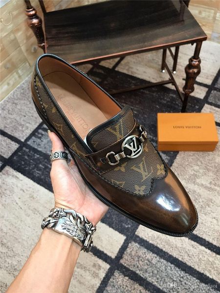 19ss luxury brands loafers men dress shoes leather formal business men oxfords shoes wedding party brogue shoes zapatos hombre vestir yecq4, Black
19ss luxury brands loafers men dress shoes leather formal business men oxfords shoes wedding party brogue shoes zapatos hombre vestir yecq4, Black