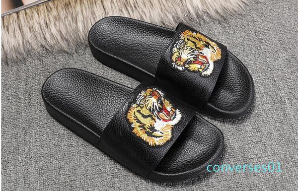 2019 r women slippers shoes new luxury slide summer fashion wide flat sandals flip flop size 35-45 flower box co01, Black
2019 r women slippers shoes new luxury slide summer fashion wide flat sandals flip flop size 35-45 flower box co01, Black