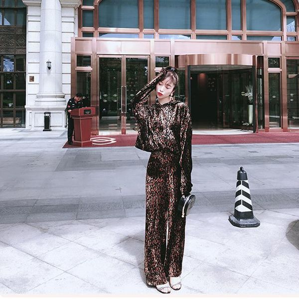 women leopard print casual long sleeve hooded sweatshirt and elastic waist long pants, Gray
women leopard print casual long sleeve hooded sweatshirt and elastic waist long pants, Gray