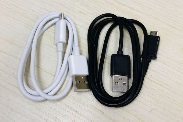 80CM Android Data Line Micro USB Charger Cables High Quality Cell Phone Cables Black White V8-Charge Line for Android Phone
80CM Android Data Line Micro USB Charger Cables High Quality Cell Phone Cables Black White V8-Charge Line for Android Phone