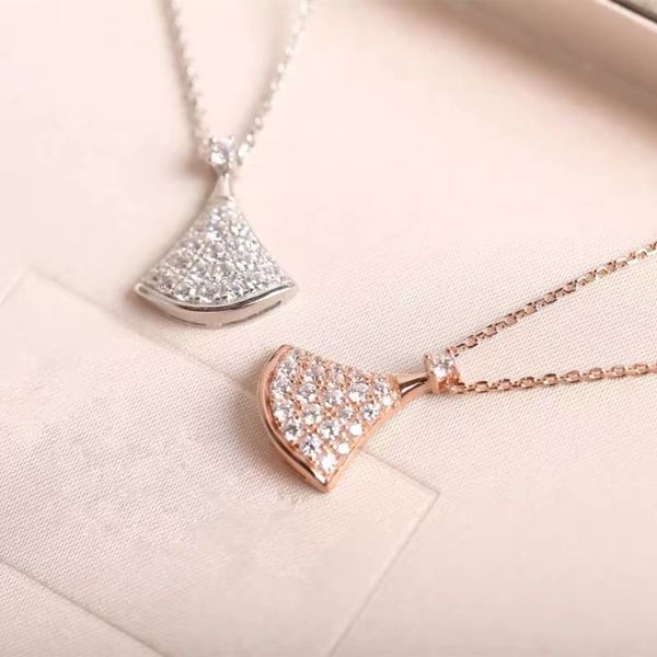 18k rose gold white gold sector full moissanite necklace moissanite skirt shape pendant female dress pendant gift for women, Silver
18k rose gold white gold sector full moissanite necklace moissanite skirt shape pendant female dress pendant gift for women, Silver