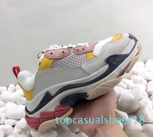 2019 paris triple-s отдыха обувь папа обувь bl тройной 17fw тапки мужчины женщины vintage kanye west старый дедушки тренер открытый t18, Black
2019 paris triple-s отдыха обувь папа обувь bl тройной 17fw тапки мужчины женщины vintage kanye west старый дедушки тренер открытый t18, Black