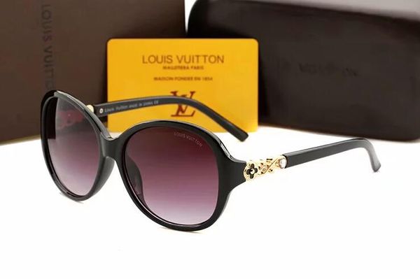 1pcs classic pilot sunglasses designer brand mens womens sun glasses eyewear gold metal grglass lenses brown case 5356, White;black
1pcs classic pilot sunglasses designer brand mens womens sun glasses eyewear gold metal grglass lenses brown case 5356, White;black