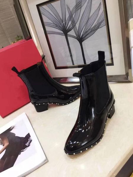 new 2019 women brand designer party ankle boots patent leather thick heels studded martin boots chaussure homme size 35-41, Black
new 2019 women brand designer party ankle boots patent leather thick heels studded martin boots chaussure homme size 35-41, Black
