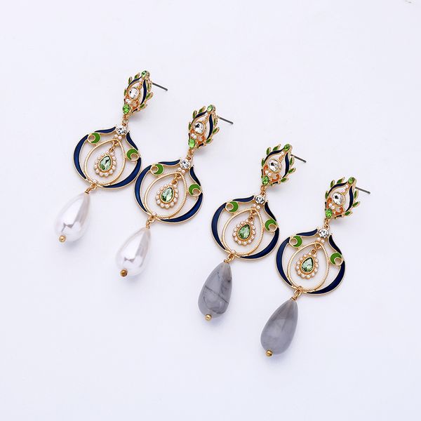 kissme luxury crystal unique design enamel two-color acrylic pearl drop earrings for women gifts gold color fashion accessories, Golden
kissme luxury crystal unique design enamel two-color acrylic pearl drop earrings for women gifts gold color fashion accessories, Golden