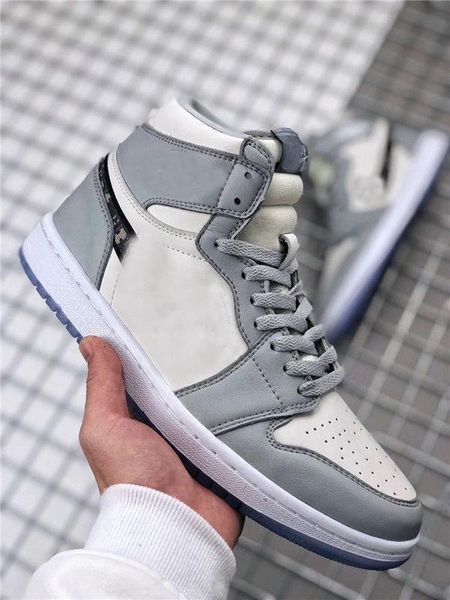 1s 1 grown grey white chaussures 1 mens basketball shoes for men sports women sneakers trainers 
1s 1 grown grey white chaussures 1 mens basketball shoes for men sports women sneakers trainers