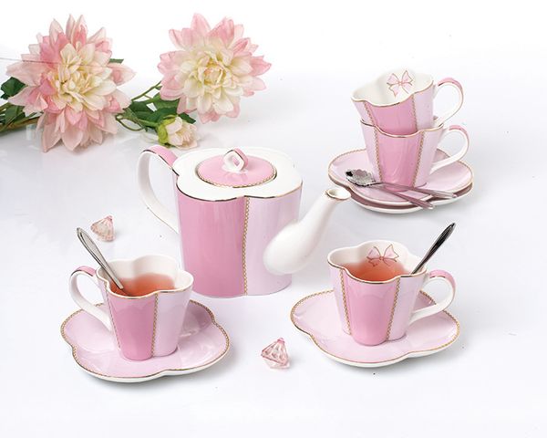 british style afternoon tea set bone china teapot with tea infuser ceramic cups and saucers chinese tea set advanced gift
british style afternoon tea set bone china teapot with tea infuser ceramic cups and saucers chinese tea set advanced gift