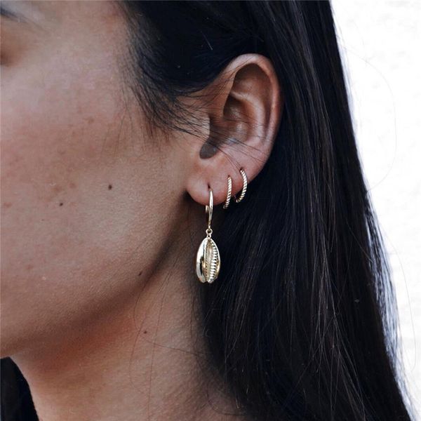 4pcs bohemia gold color shell hoop earrings for women girl european unique hollow conch pendant circle earrings jewelry e374, Golden;silver
4pcs bohemia gold color shell hoop earrings for women girl european unique hollow conch pendant circle earrings jewelry e374, Golden;silver
