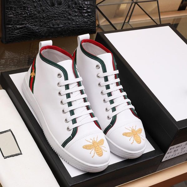 2019 new men's high outdoor running tide shoes casual shoes sports shoes men's boots fashion wild locomotive factory direct sales, Black
2019 new men's high outdoor running tide shoes casual shoes sports shoes men's boots fashion wild locomotive factory direct sales, Black