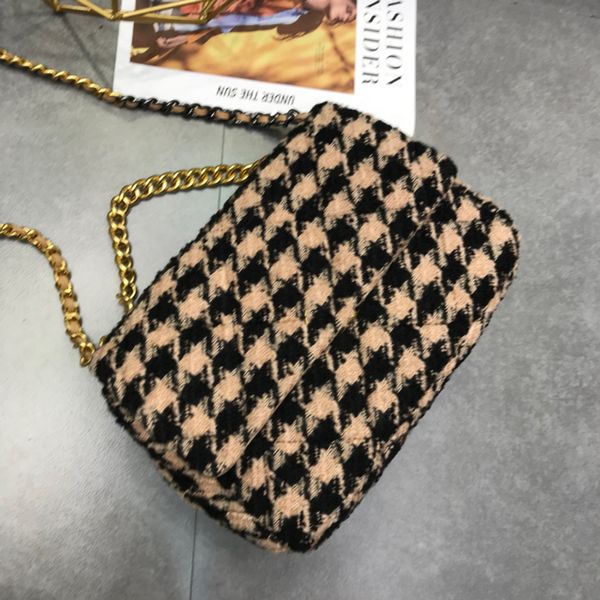 shoulder bags crochet women vintage chains handbag hasp letter purse genuine leather wallets
shoulder bags crochet women vintage chains handbag hasp letter purse genuine leather wallets