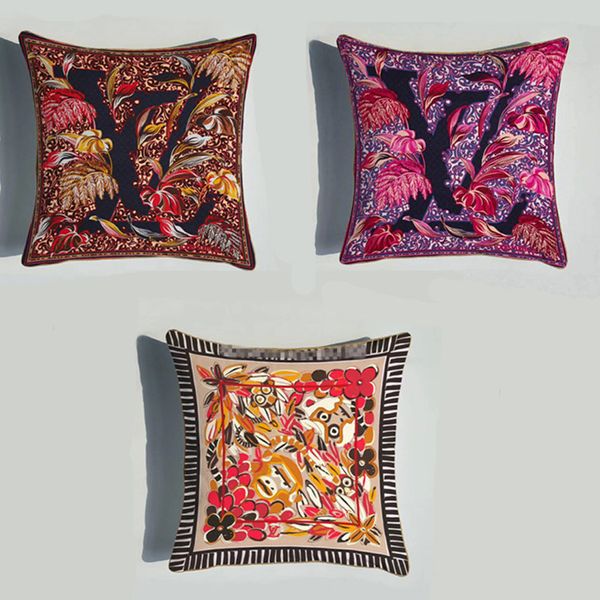 geometric cartoon design pillow cover bedroom bedside decor throw pillows cases soft velvet pillowcase decorative pillow
geometric cartoon design pillow cover bedroom bedside decor throw pillows cases soft velvet pillowcase decorative pillow