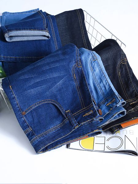 2019 new slim fit small straight male trousersmen classic business jeans fashion casual primary color denim pants brand clothes, Blue
2019 new slim fit small straight male trousersmen classic business jeans fashion casual primary color denim pants brand clothes, Blue