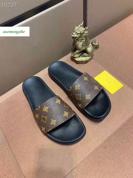 mule slippers flat luxury designer shoes slippers 1a419u flexible rubber outsole slide lovers slippers size40, Black
mule slippers flat luxury designer shoes slippers 1a419u flexible rubber outsole slide lovers slippers size40, Black
