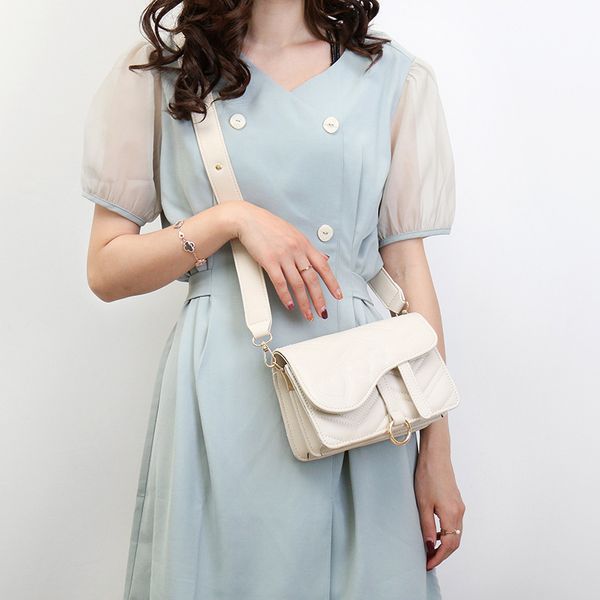 women's bag 2019 new love slant bag korean version of the popular one-shoulder
women's bag 2019 new love slant bag korean version of the popular one-shoulder