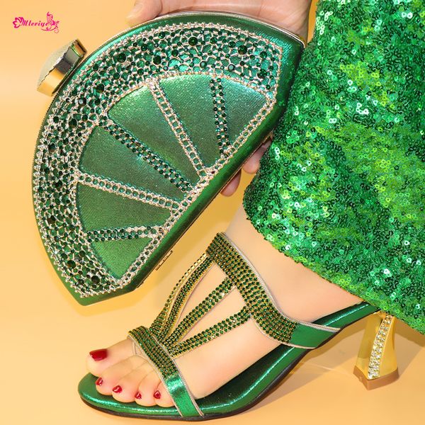 2019 new design shoes with matching bags set african women's party shoes and bag sets green color women high slipper and bag, Black;white
2019 new design shoes with matching bags set african women's party shoes and bag sets green color women high slipper and bag, Black;white
