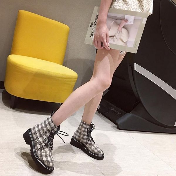 2019 new boots autumn wild boots female cool street handsome thick spring and autumn boots women's tide . dfo026, Black
2019 new boots autumn wild boots female cool street handsome thick spring and autumn boots women's tide . dfo026, Black