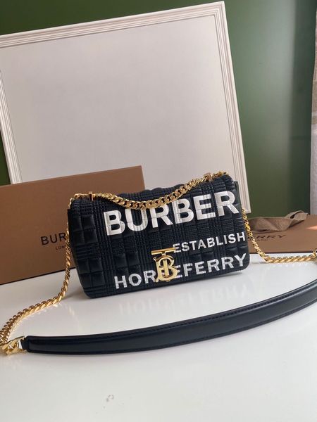 classic lady's handbag 7a high-end custom quality handbag fashion business casual style metal accessories with long shoulder strap
classic lady's handbag 7a high-end custom quality handbag fashion business casual style metal accessories with long shoulder strap
