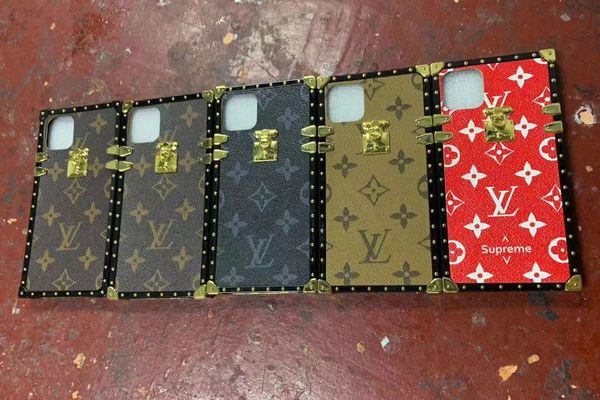 De igner phone ca e for iphone 11 pro max x x xr x max 7plu 7 8 plu 6p 6 p 6 6 luxury phone ca e brand iphone ca e with lanyard a04
De igner phone ca e for iphone 11 pro max x x xr x max 7plu 7 8 plu 6p 6 p 6 6 luxury phone ca e brand iphone ca e with lanyard a04