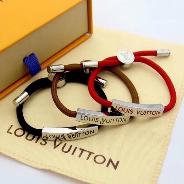 popular new fashion bracelet for men and women, 316l titanium steel letter bracelet jewelry, Golden;silver
popular new fashion bracelet for men and women, 316l titanium steel letter bracelet jewelry, Golden;silver
