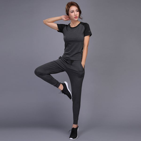 running sets women yoga set tight jogging gym workout bodybuilding fitness training sport t-shirt and pants clothing suit, Black;blue
running sets women yoga set tight jogging gym workout bodybuilding fitness training sport t-shirt and pants clothing suit, Black;blue