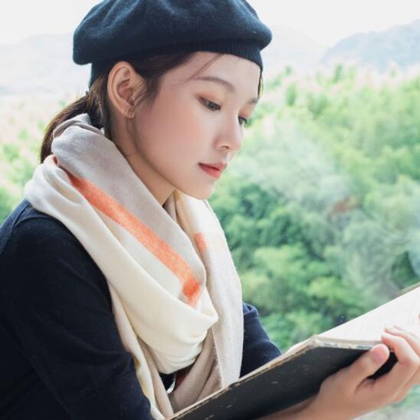 autumn/winter thick imitation cashmere scarf 2019 new thick plaid tassel warm scarf british classic plaid shawl, Blue;gray
autumn/winter thick imitation cashmere scarf 2019 new thick plaid tassel warm scarf british classic plaid shawl, Blue;gray