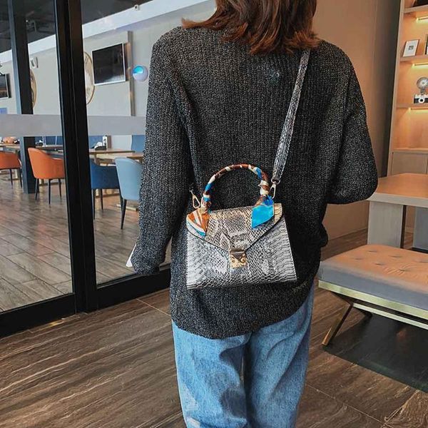 women fashion pu leather shoulder small flap crossbody handbags handle messenger bags ladies hand bag
women fashion pu leather shoulder small flap crossbody handbags handle messenger bags ladies hand bag
