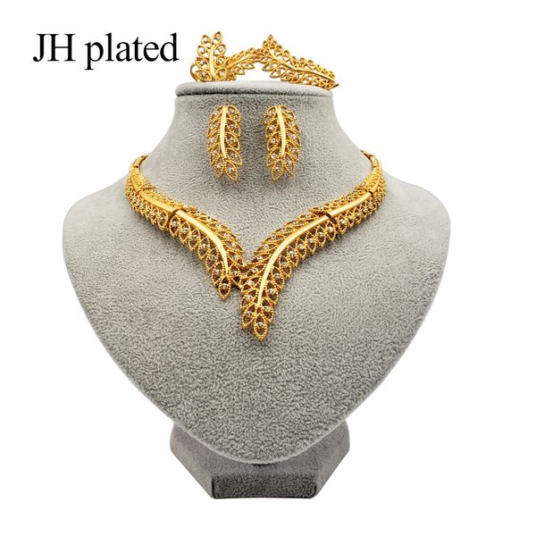 jhplated 2019 нигерия дубай мода золотой цвет комплектов ювелирных african свадебные подарки партии женщин украшения серьги ожерелье кольцо, Silver
jhplated 2019 нигерия дубай мода золотой цвет комплектов ювелирных african свадебные подарки партии женщин украшения серьги ожерелье кольцо, Silver