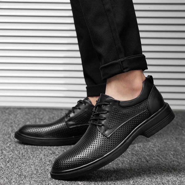 oxford shoes men hollow out loafers slip on men dress business shoe zapatos de hombre de vestir formal shoes sapato social 4, Black
oxford shoes men hollow out loafers slip on men dress business shoe zapatos de hombre de vestir formal shoes sapato social 4, Black