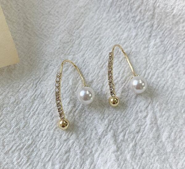 2020 fashion earrings with crystal pearl shining crystal designer earrings for women jewelry ing, Golden;silver
2020 fashion earrings with crystal pearl shining crystal designer earrings for women jewelry ing, Golden;silver