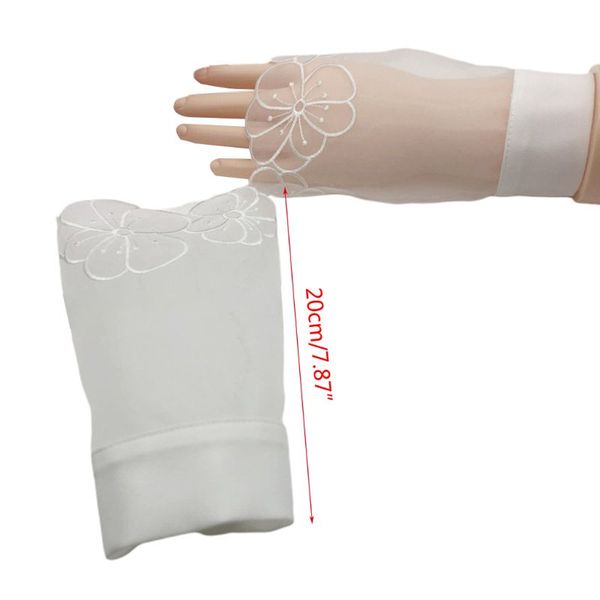 корейских женщин sheer декоративные horn манжеты вышитые выдалбливают круглые цветочные узорной съемные свитер поддельные рукава, Silver
корейских женщин sheer декоративные horn манжеты вышитые выдалбливают круглые цветочные узорной съемные свитер поддельные рукава, Silver