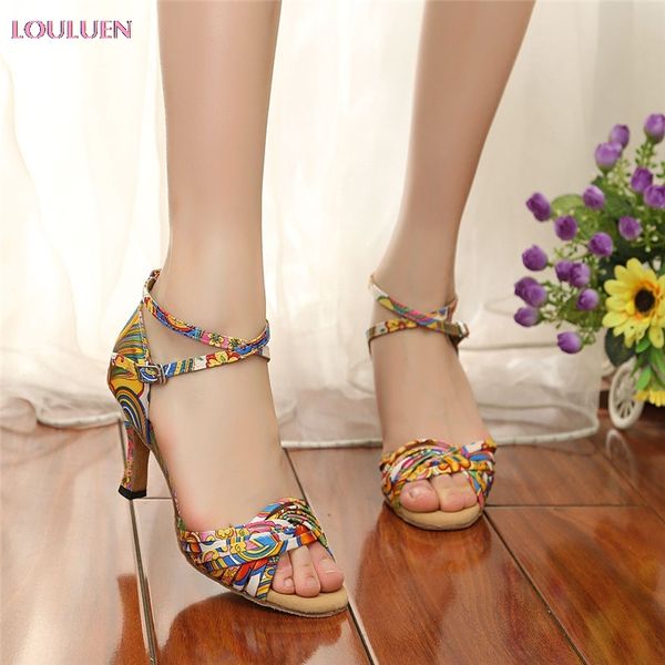 louluen 2019 sandals fashion women beach summer high-heeled shoes printed satin latin dance shoes high heels 35- 41 drop #0709, Black
louluen 2019 sandals fashion women beach summer high-heeled shoes printed satin latin dance shoes high heels 35- 41 drop #0709, Black