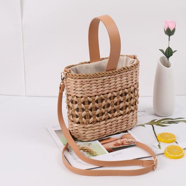 summer handmade woven women rattan bags vintage beach weave straw totes shoulder basket holiday messenger handbags
summer handmade woven women rattan bags vintage beach weave straw totes shoulder basket holiday messenger handbags
