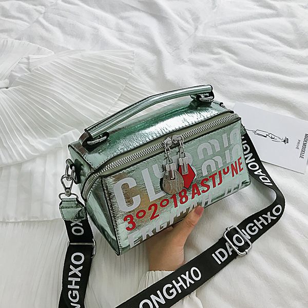 bags for women's bag handbag girl 2019 new version wide shoulder belt letter baitao fashion slant single shoulder square bag
bags for women's bag handbag girl 2019 new version wide shoulder belt letter baitao fashion slant single shoulder square bag